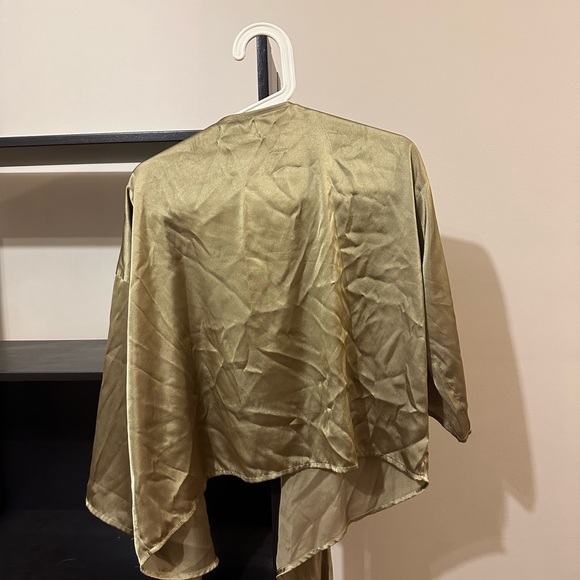 UO Nicole Satin tie top - Picture 2 of 3